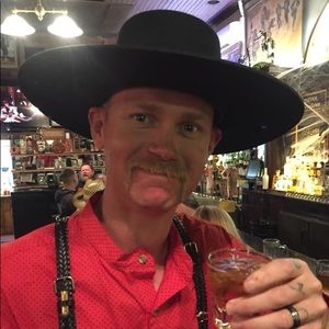 Meet your Posher, Kyle